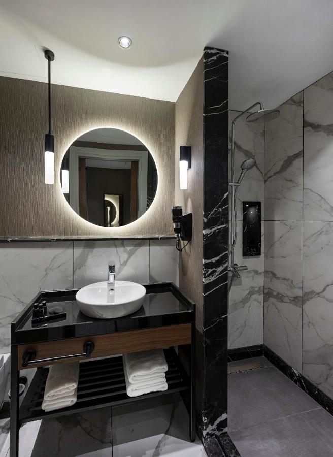 Livro Hotel Istanbul Exteriör bild